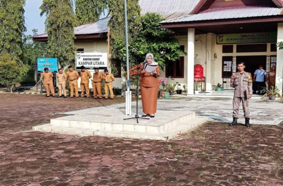 Camat Kampar Utara Jadi Pembina Peringatan Hari Pendidikan Nasional