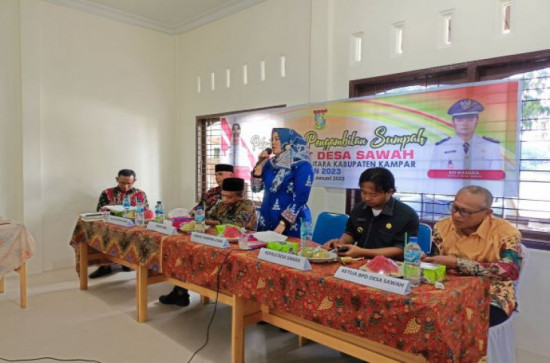 Camat Kampar Utara Hadiri Pelantikan dan Pengambilan Sumpah Perangkat Desa Sawah