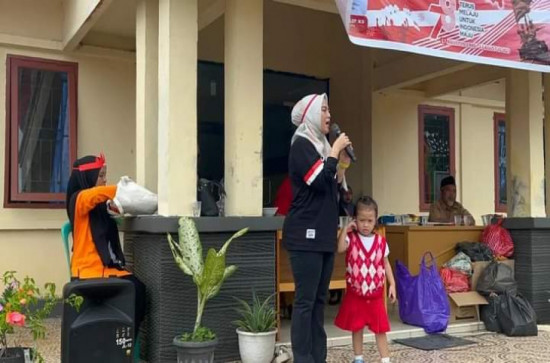 Camat Kampar Utara Mengedukasikan Anak Paud Untuk Cinta Tanah Air