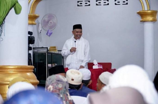 Camat Kampar Utara Dampingi Pj. Bupati Kampar Menghadiri Tablik Akbar Menyambut Bulan Suci Ramadhan