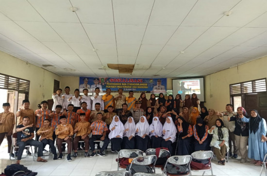 Camat Kampar Utara Buka Sosialisasi Pencegahan dan Penanggulangan Penyakit Masyarakat dan Narkoba