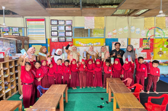 Camat Kampar Utara Kunjungi Paud 005 Garuda Bersama Kades Sawah