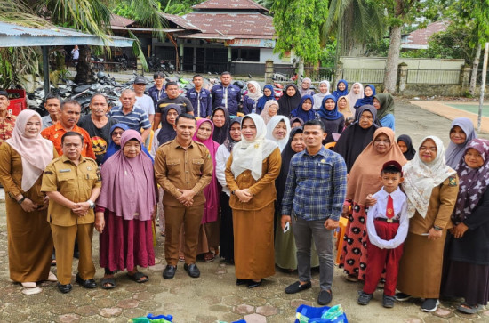 Penyaluran Bantuan Sosial Program Prioritas Bupati dan Wakil Bupati Kampar di Kecamatan Kampar Utara