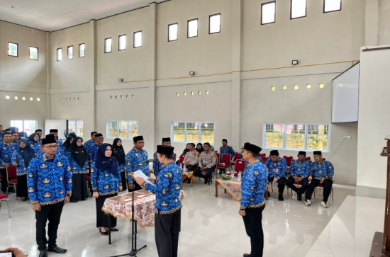 Ketua KORPRI Kampar Kukuhkan Pengurus Unit di Empat Kecamatan